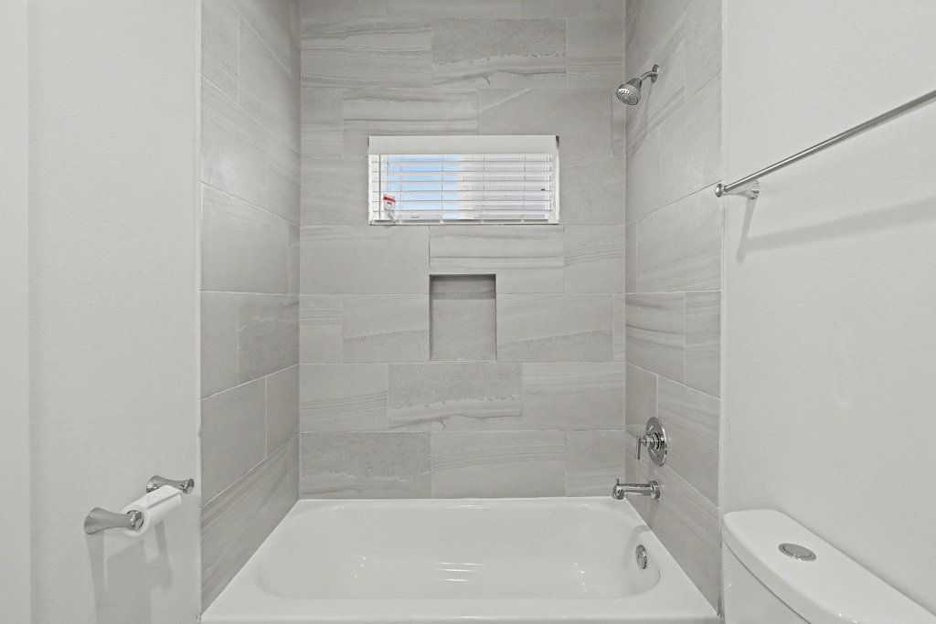 2504 W Tidwell Road - Photo 4