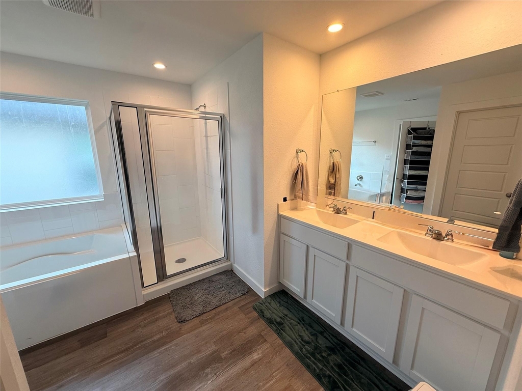 1210 Hughes Crossing Drive - Photo 10