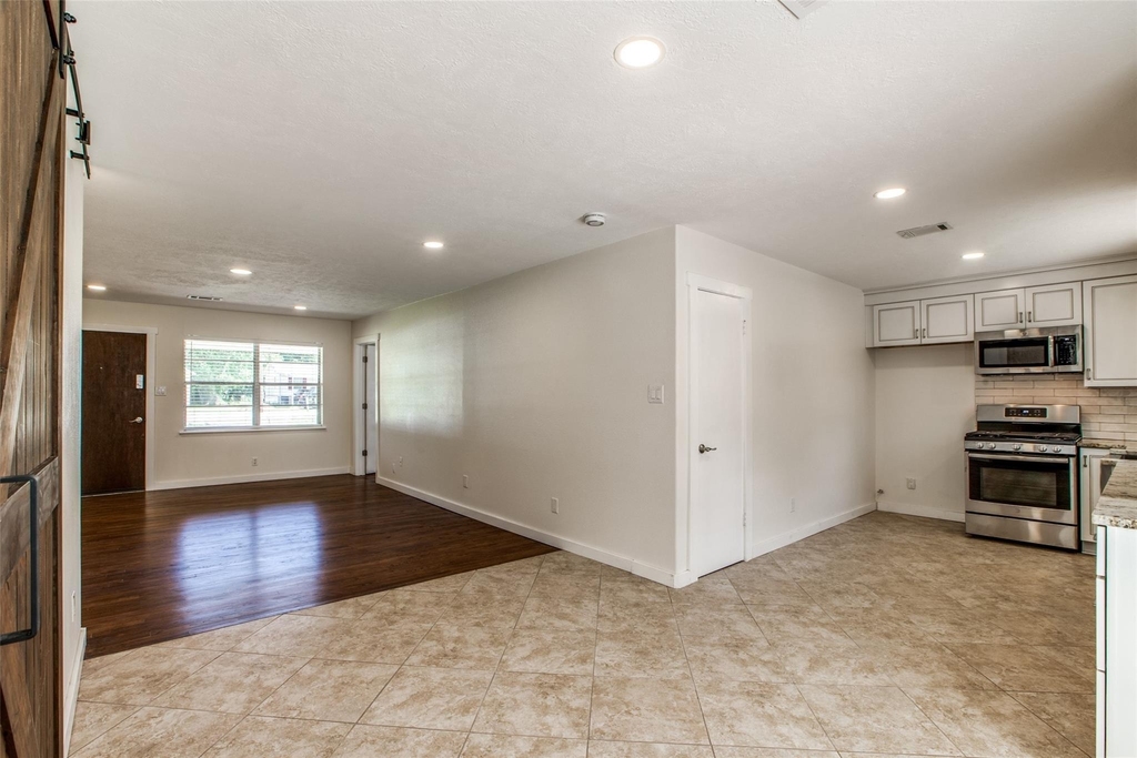 235 Live Oak Street - Photo 6