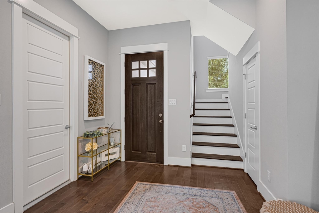 407 Yale Oaks Lane - Photo 2