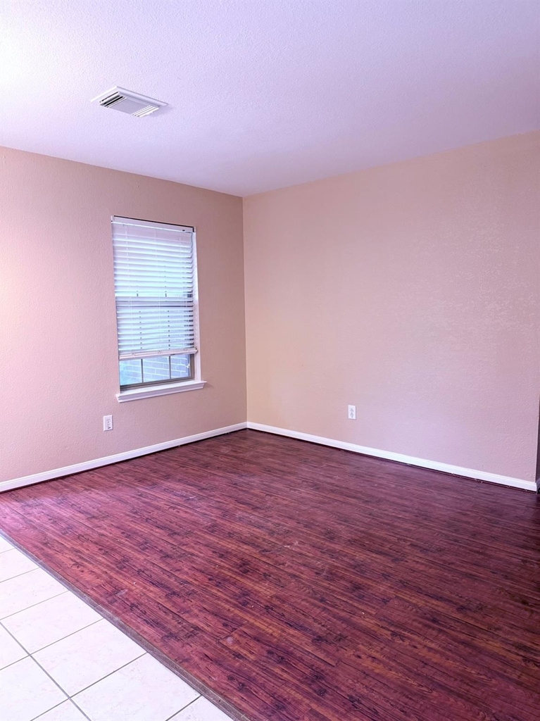 15227 Mission Oak Drive - Photo 4