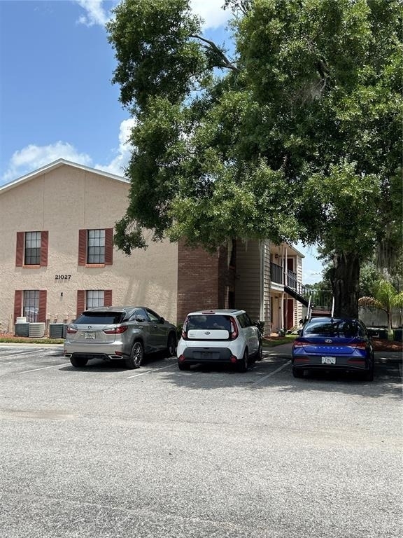 21027 Voyager Boulevard - Photo 0