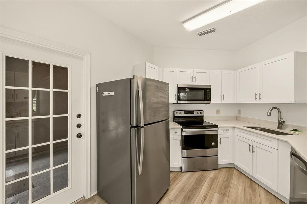 18138 Villa Creek Drive - Photo 9