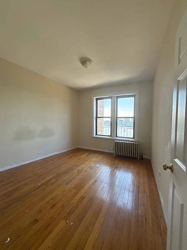 120 Haven Avenue - Photo 1