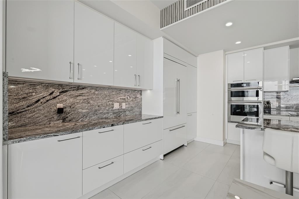301 1st Street S - Photo 8