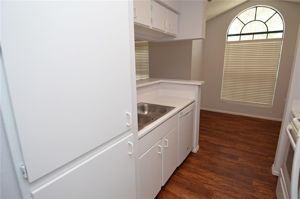 8625 Mallard Reserve Drive - Photo 8
