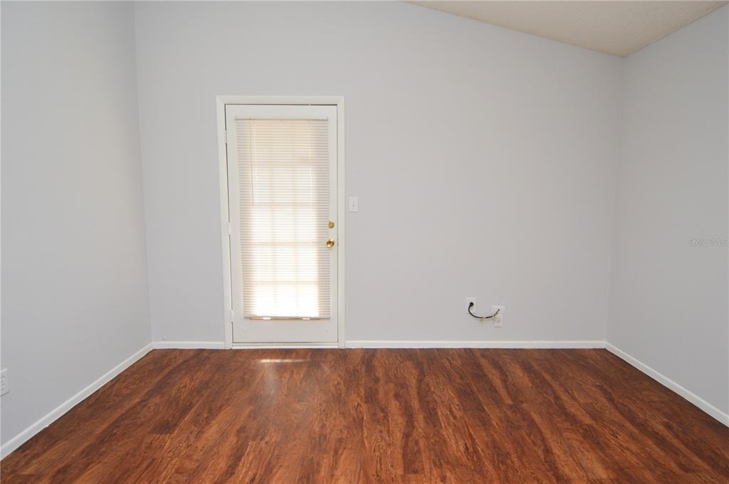 8625 Mallard Reserve Drive - Photo 18