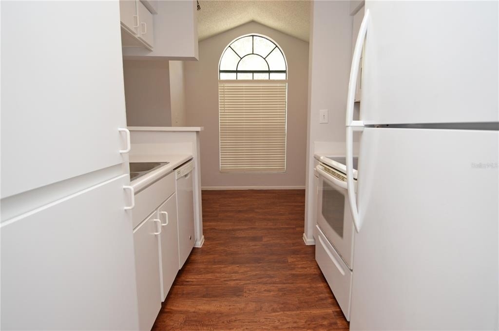 8625 Mallard Reserve Drive - Photo 9