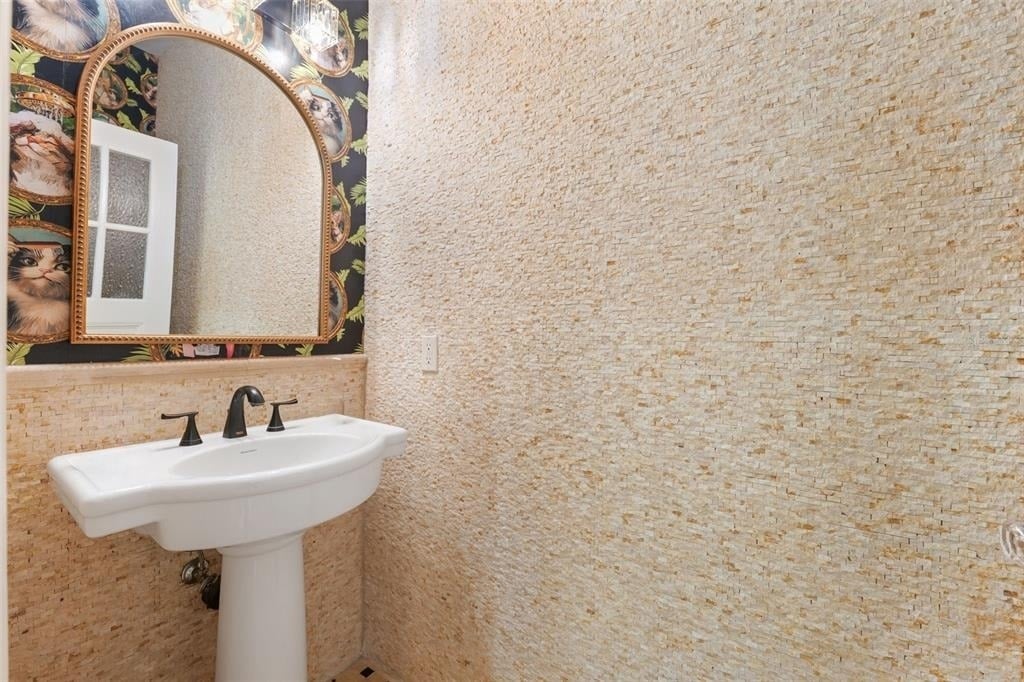4555 W Swann Avenue - Photo 27