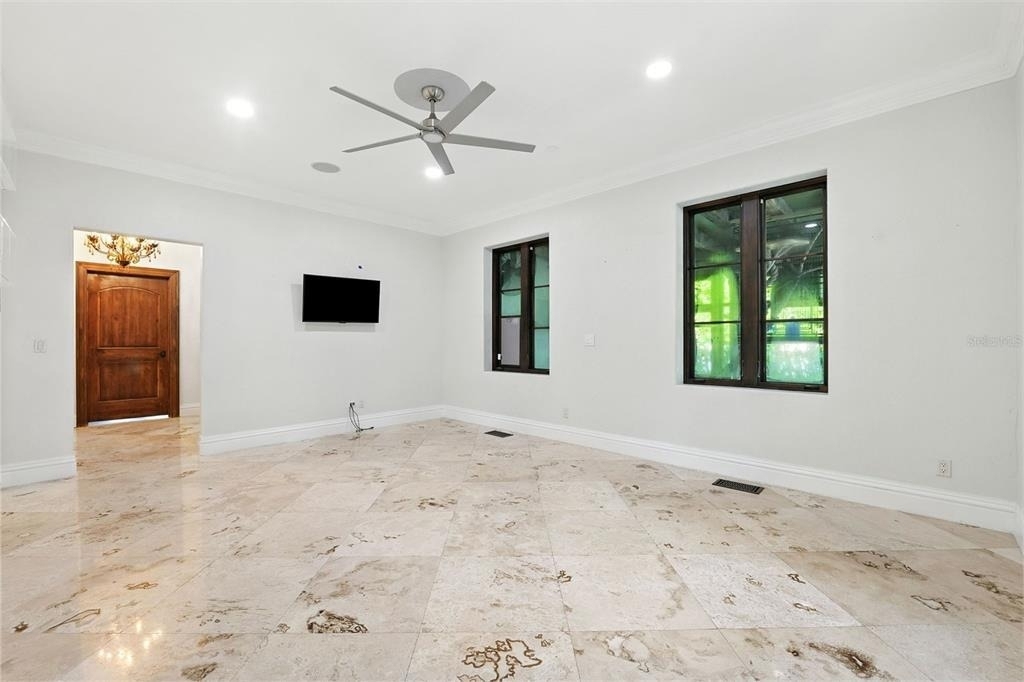 4555 W Swann Avenue - Photo 22