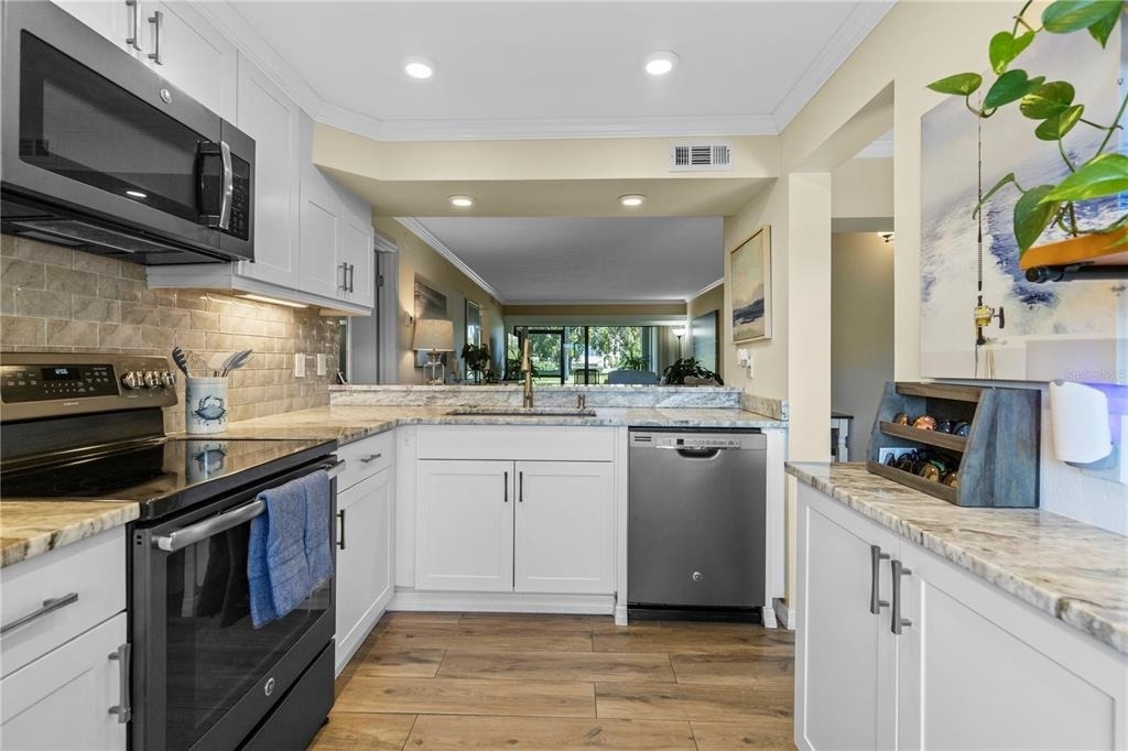 6104 Palma Del Mar Boulevard S - Photo 6
