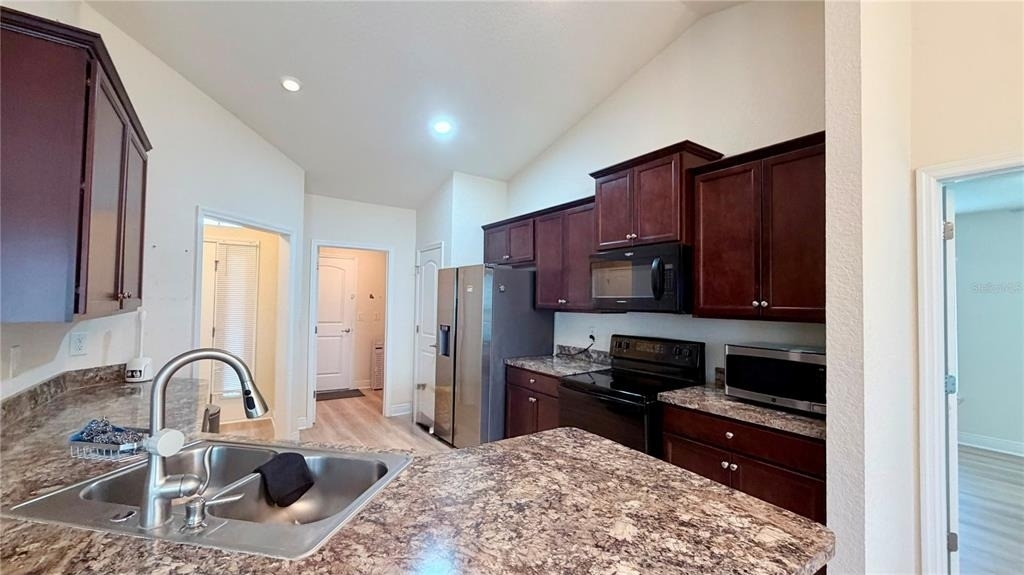 13064 Pirate Lane - Photo 7