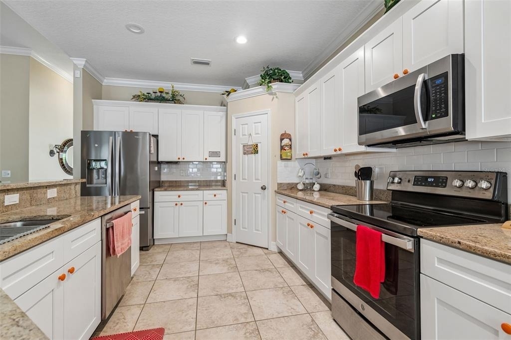 8040 57th Street N - Photo 32
