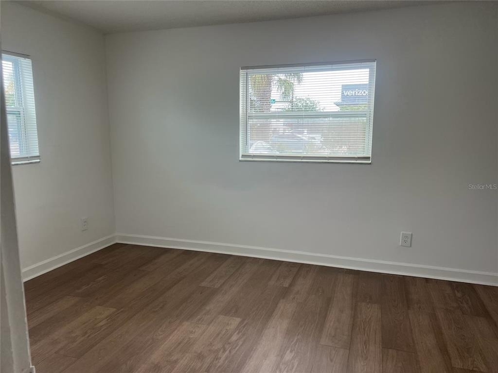 8701 4th Street N - Photo 9