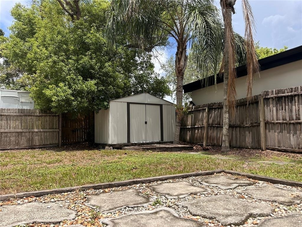 809 W Hiawatha Street - Photo 21