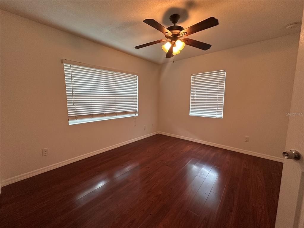809 W Hiawatha Street - Photo 16