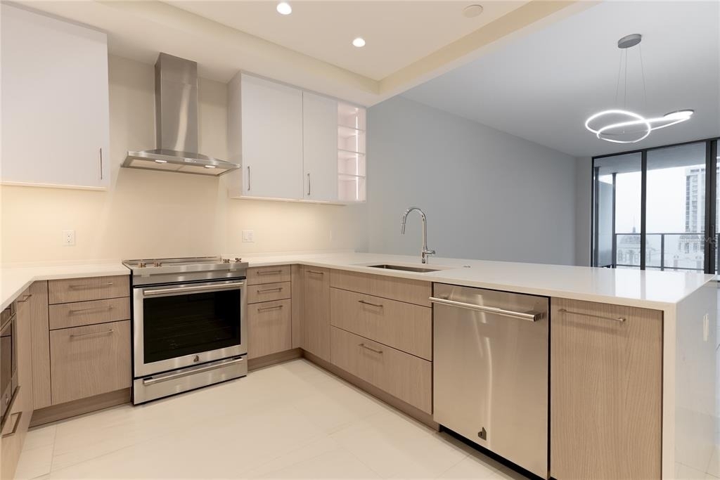 275 1st Avenue S - Photo 12