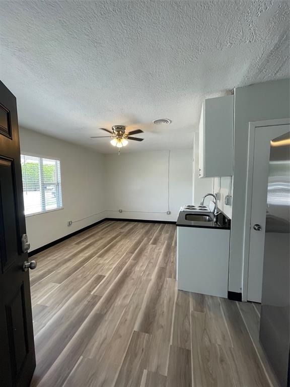 707 Rosery Road Nw - Photo 2
