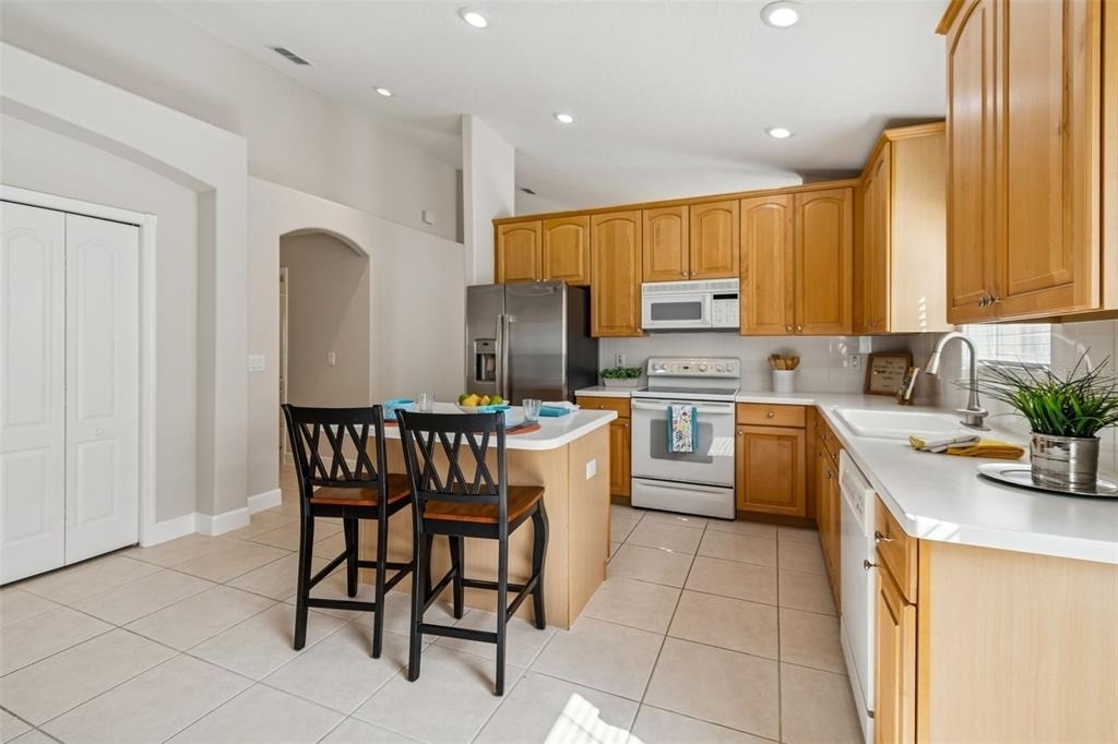 353 Bay Arbor - Photo 8