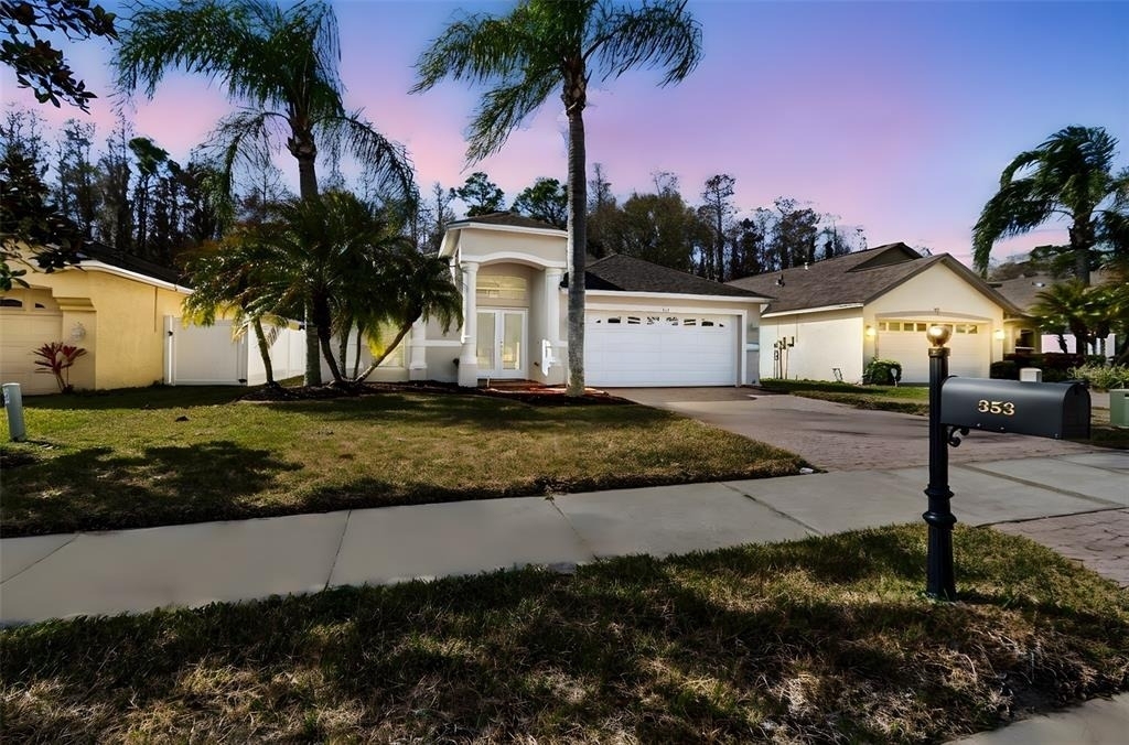 353 Bay Arbor - Photo 0