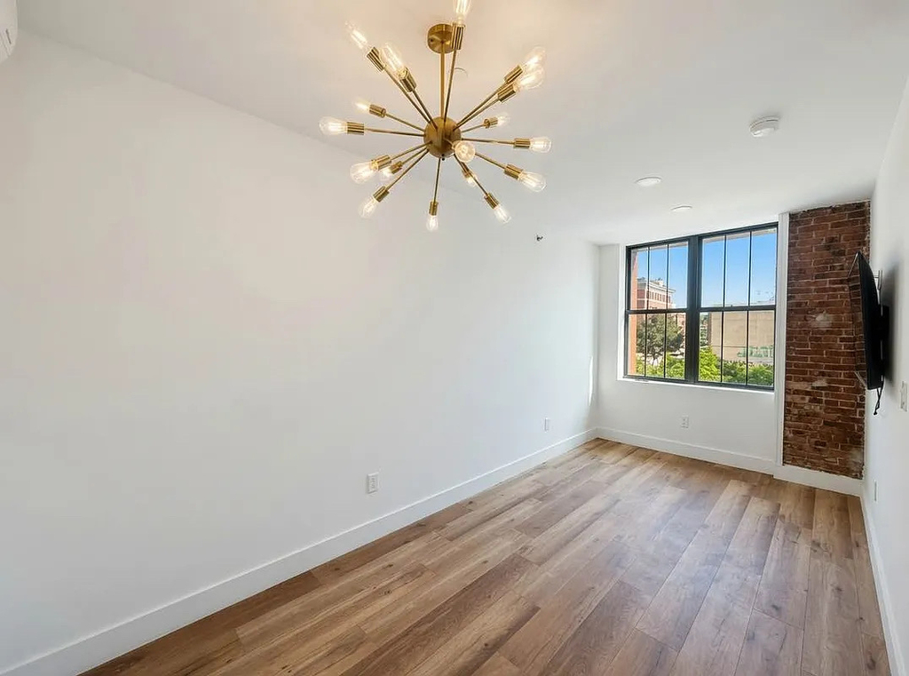 16 Howard Avenue - Photo 12