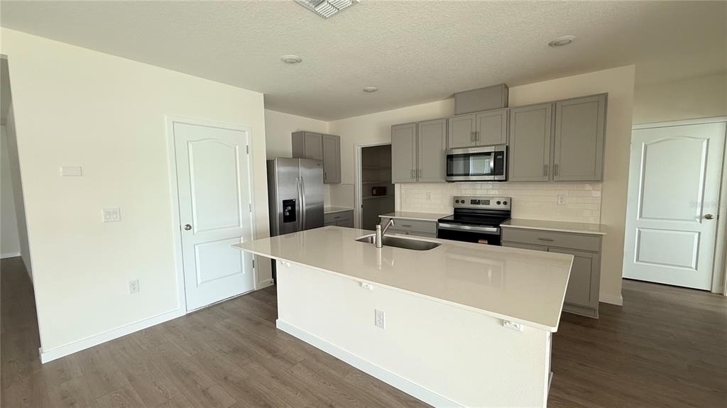 2066 Walnut Creek Drive - Photo 10