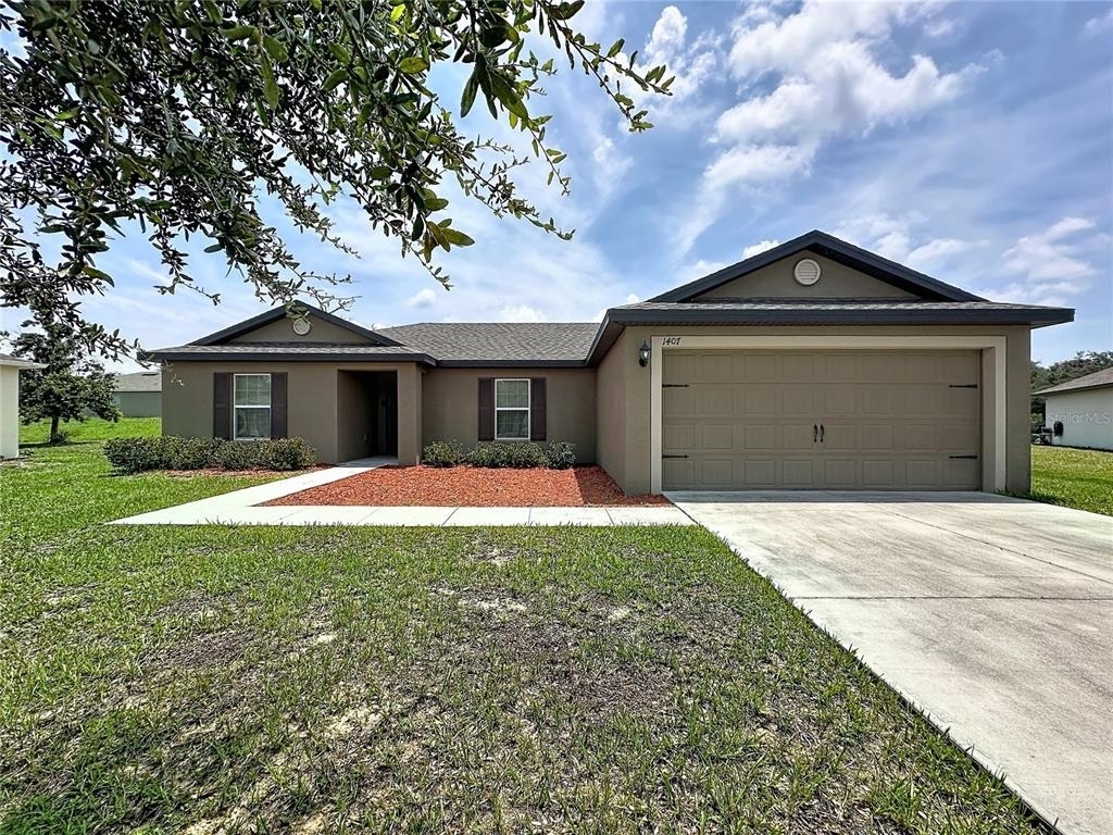 1407 Hillsborough Way - Photo 0
