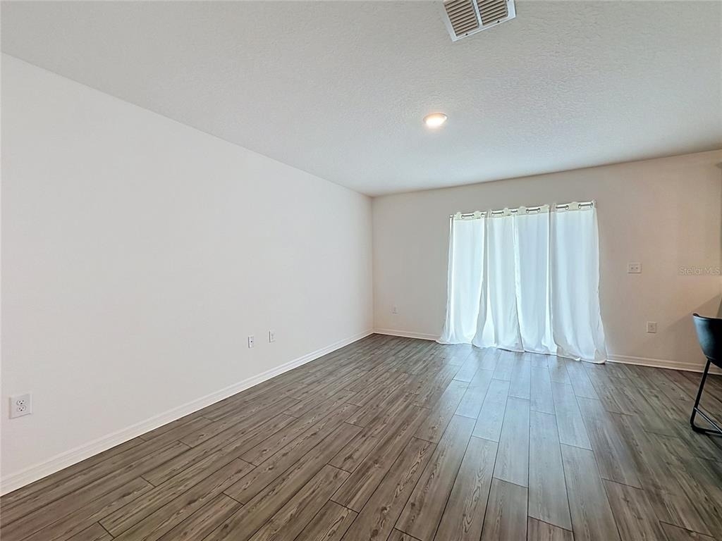 1407 Hillsborough Way - Photo 15