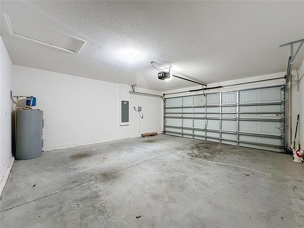 1407 Hillsborough Way - Photo 32