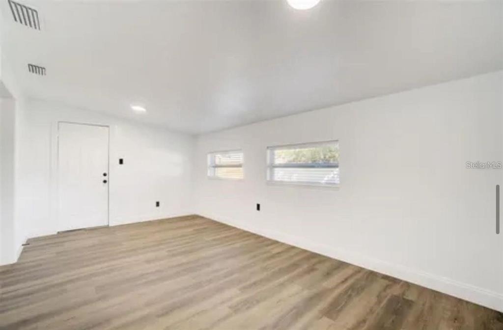 5205 Chenault Avenue - Photo 12
