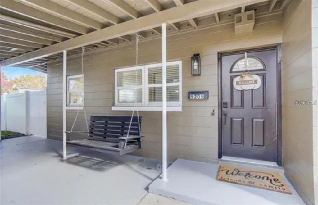 5205 Chenault Avenue - Photo 2