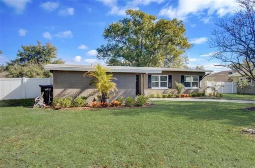 5205 Chenault Avenue - Photo 1