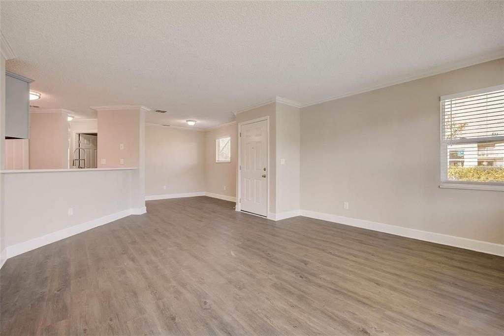 2556 Woodgate Boulevard - Photo 5