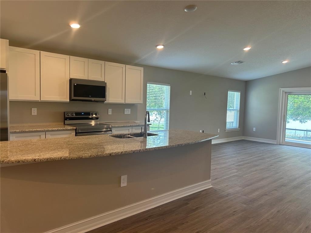 373 W Main Street - Photo 3