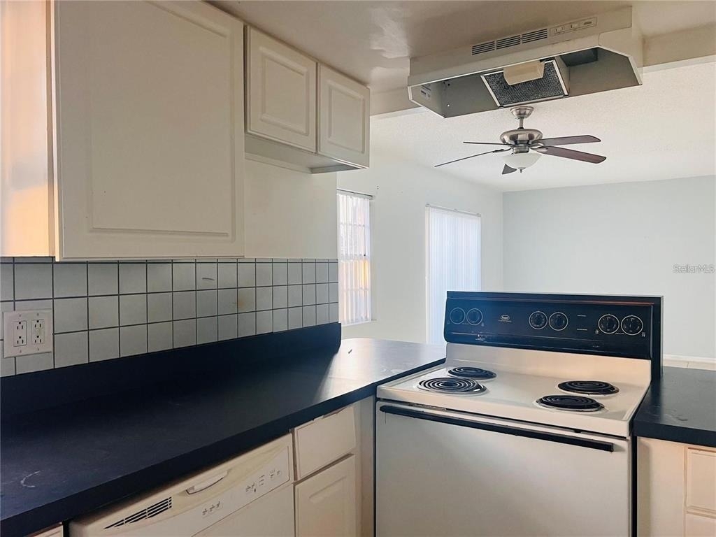 1000 S Semoran Boulevard - Photo 5