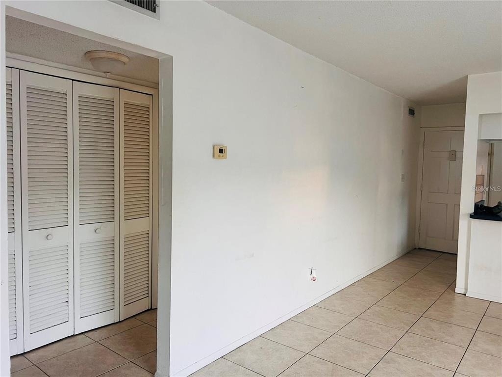 1000 S Semoran Boulevard - Photo 1