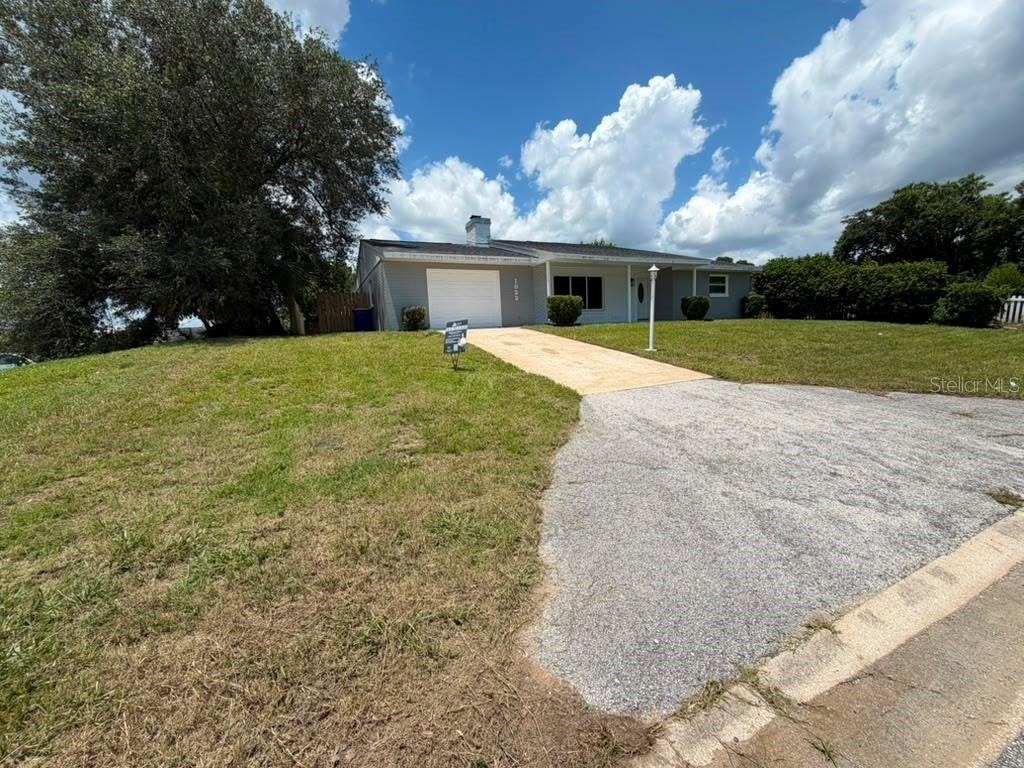 1822 Banyan Tree Drive - Photo 1