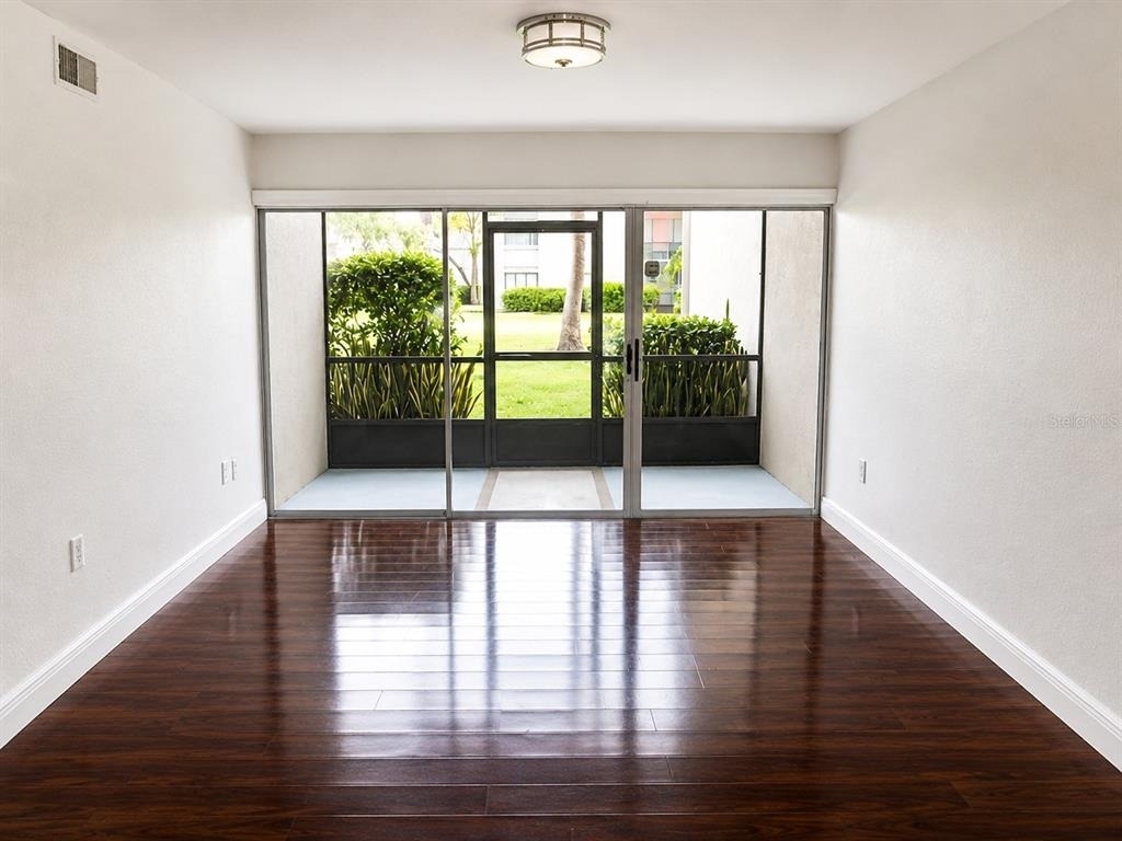 3236 S Semoran Boulevard - Photo 4