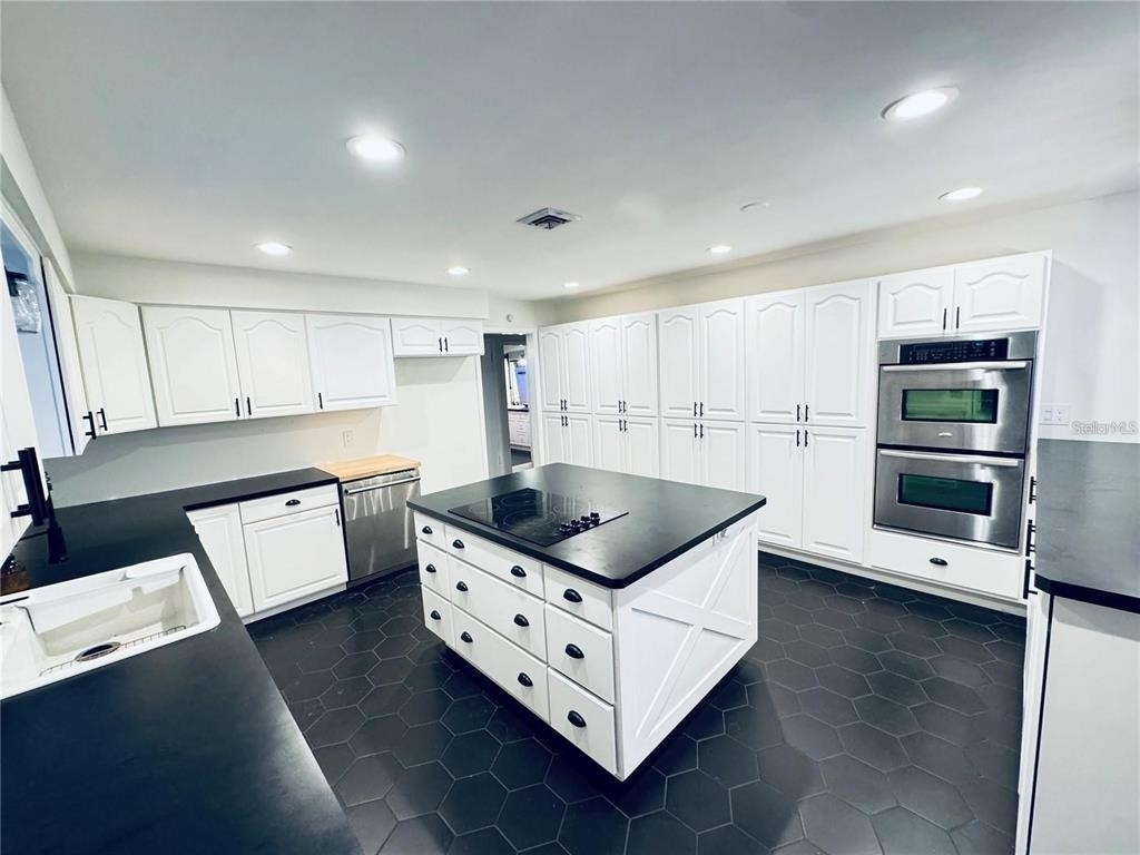 2022 Edgewood Road - Photo 9