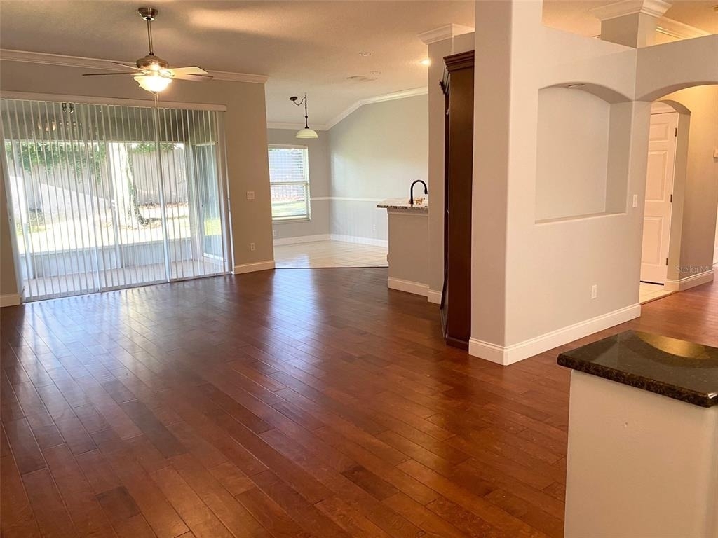 460 Pickfair Terrace - Photo 9