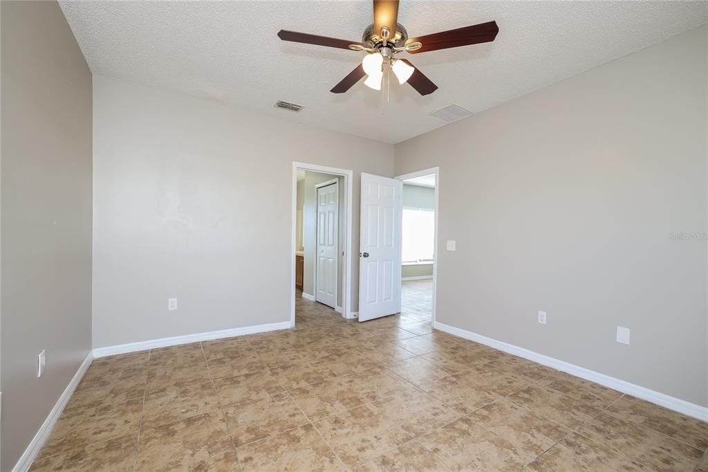 446 Spike Court - Photo 8