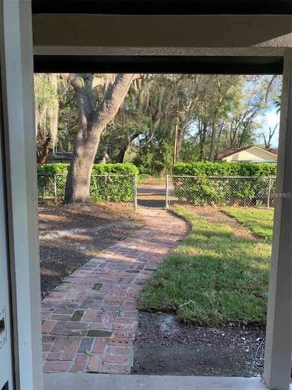 183 E Grand Bend Avenue - Photo 9