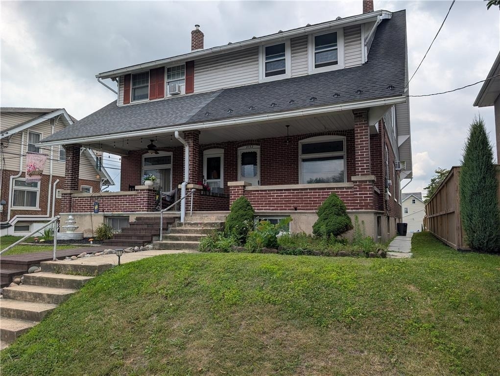 2132 Lincoln Avenue - Photo 0