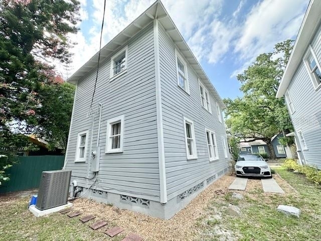 305 W 9th Street - Photo 32