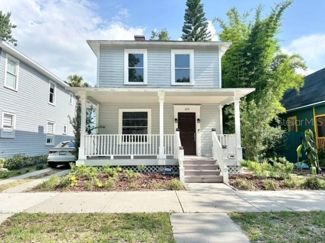 305 W 9th Street - Photo 0