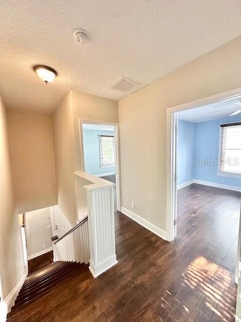 305 W 9th Street - Photo 29