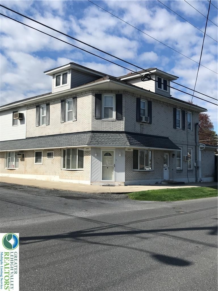 3550 Linden Street - Photo 0