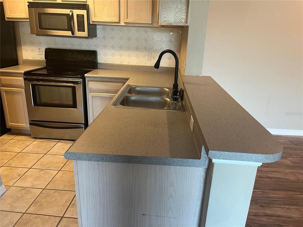7511 Seurat Street - Photo 2