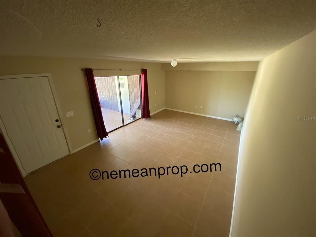 2949 Poplar Avenue - Photo 2