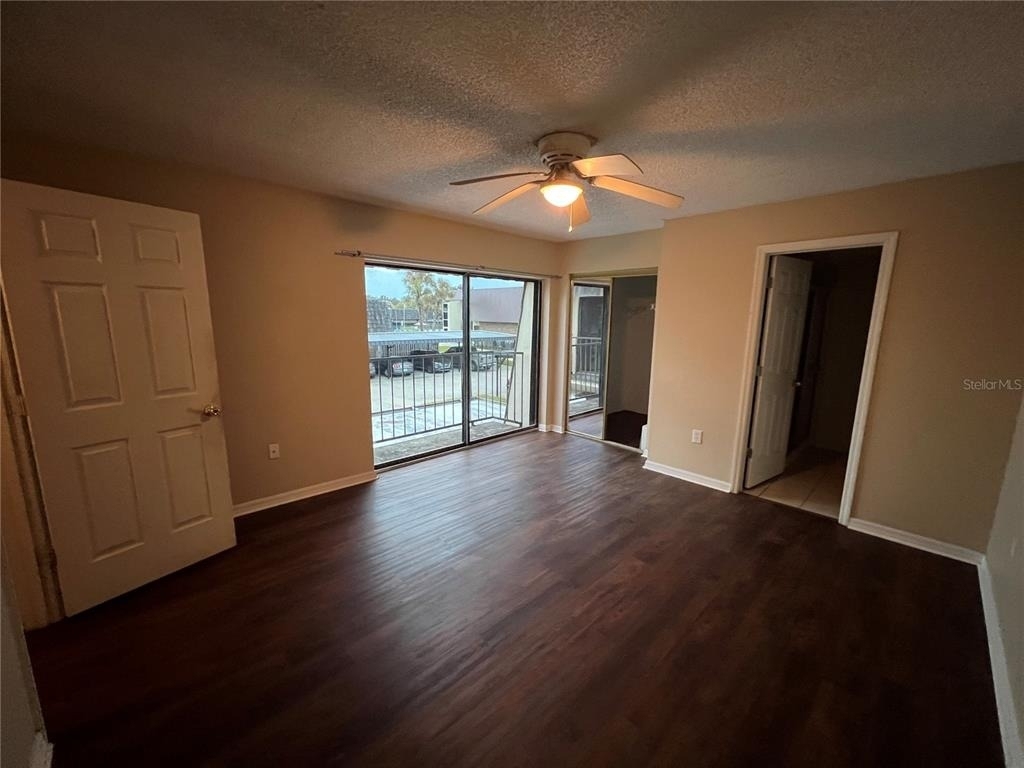 2949 Poplar Avenue - Photo 8